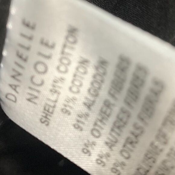 Danielle
Nicole Macrame Fringe Wood Handle Shoulder Purse - Picture 15 of 15